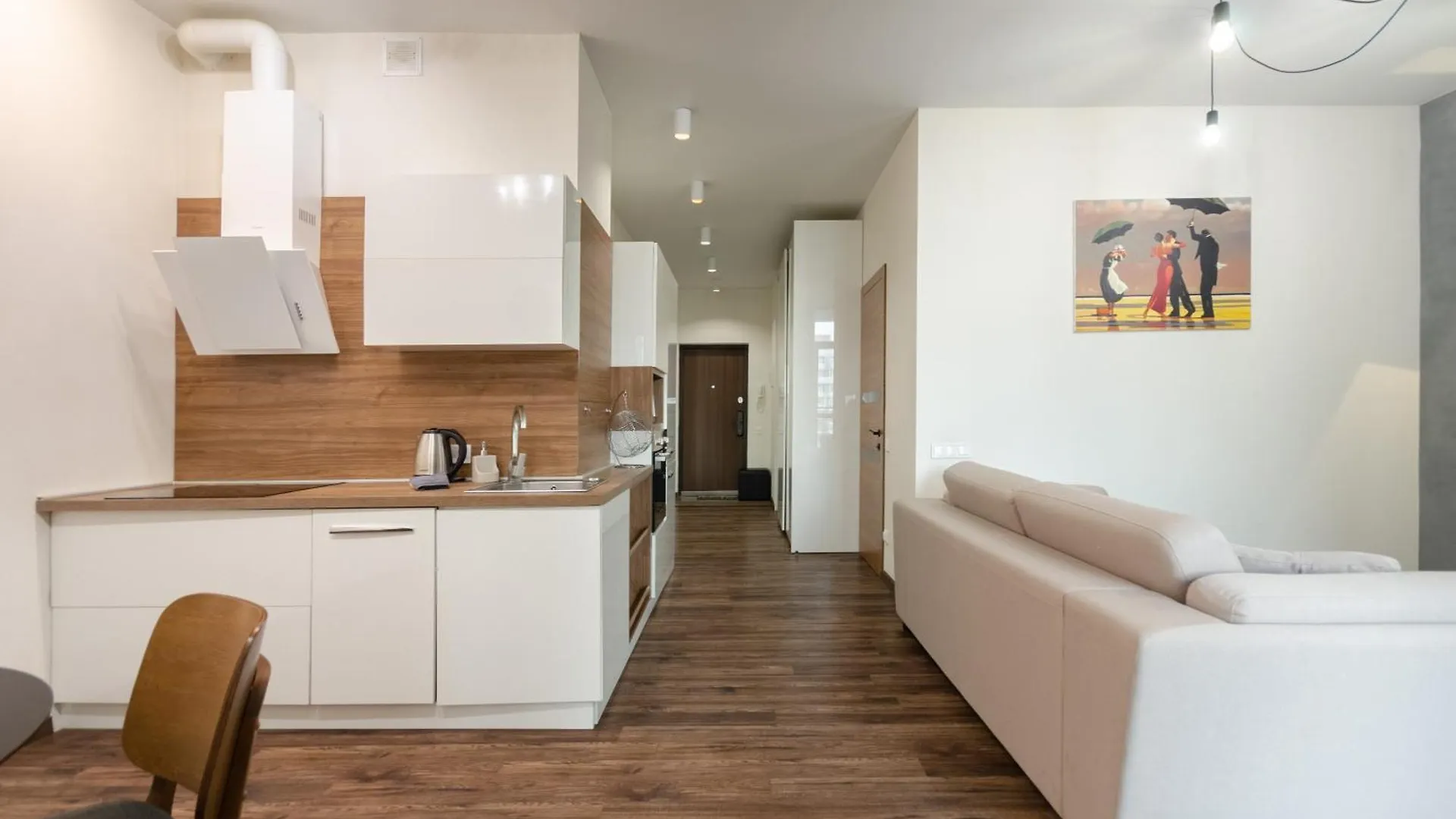 Petrovdom Apartments 8-188 In Rc Central Park ,7 John Mccain Street Kiev