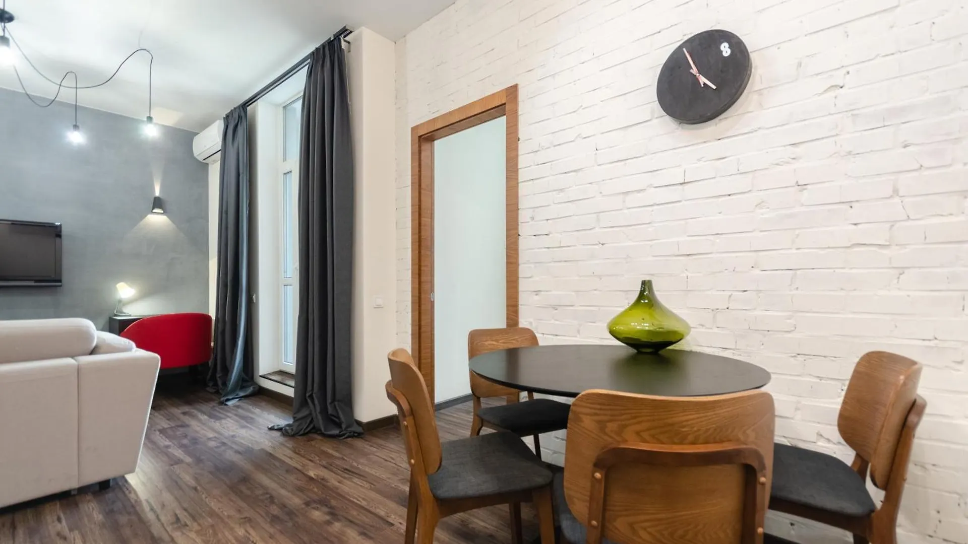 Petrovdom Apartments 8-188 In Rc Central Park ,7 John Mccain Street Kiev 0*,