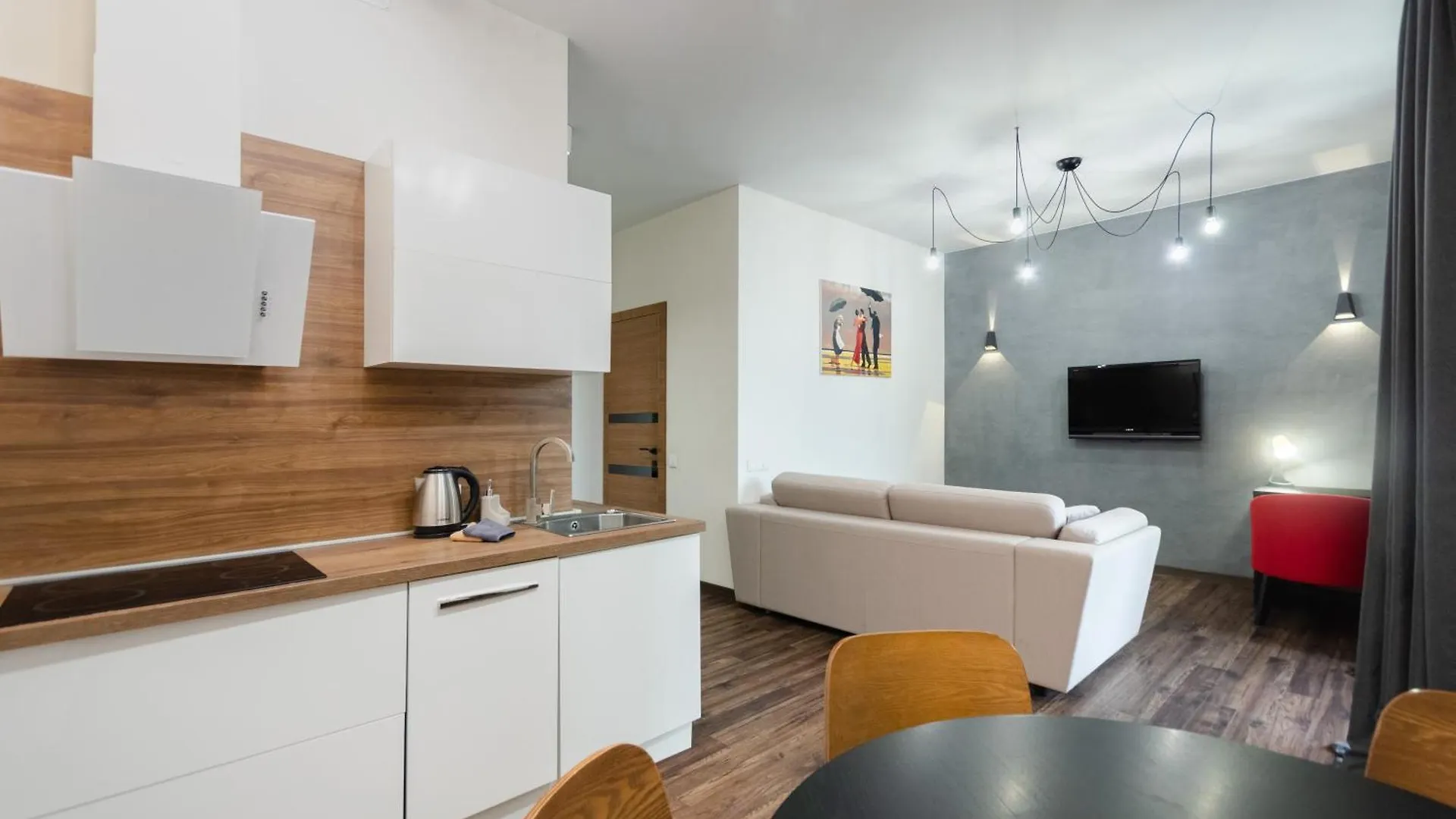 Petrovdom Apartments 8-188 In Rc Central Park ,7 John Mccain Street Kiev