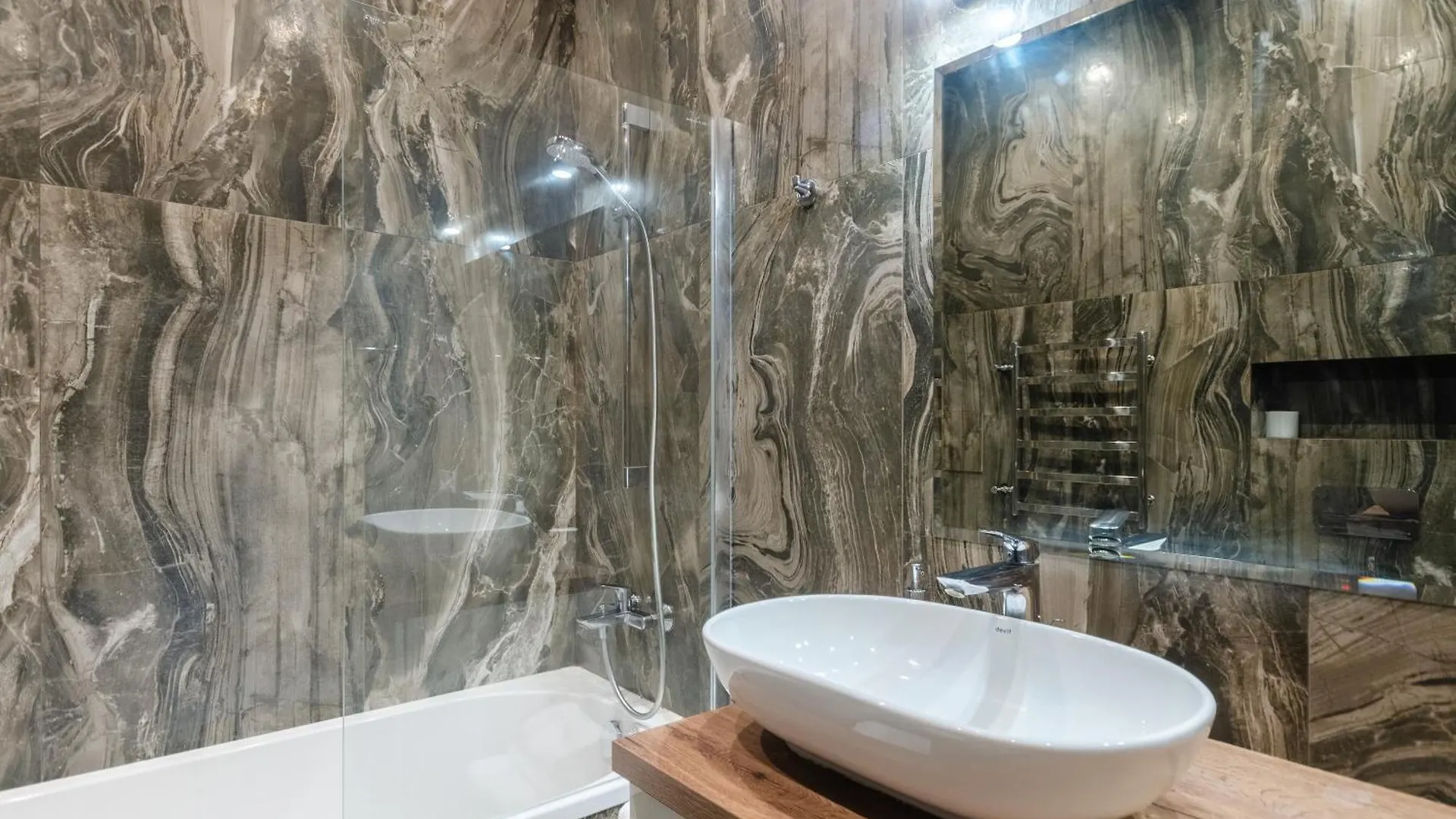 Petrovdom Apartments 8-188 In Rc Central Park ,7 John Mccain Street Kiev 0*,